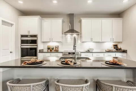 Kitchen - Helmcrest Drive, Indianapolis, IN 46239 photo 2 of 12