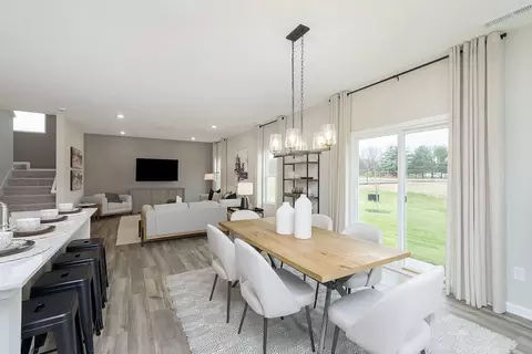 Dining - Helmcrest Drive, Indianapolis, IN 46239 photo 4 of 4
