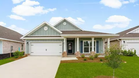 135 Gray Owl Dr E, Freeport, FL 32439