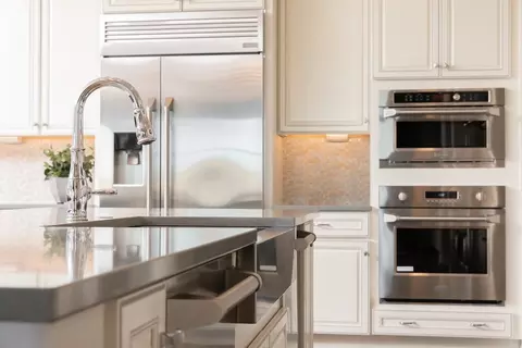 Kitchen - 9912 E Strobe Ave, Mesa, AZ 85212 photo 7 of 13