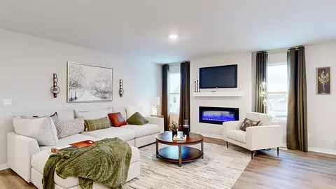 Living - 17613 Phoebe St, Bennington, NE 68007 photo 6 of 6