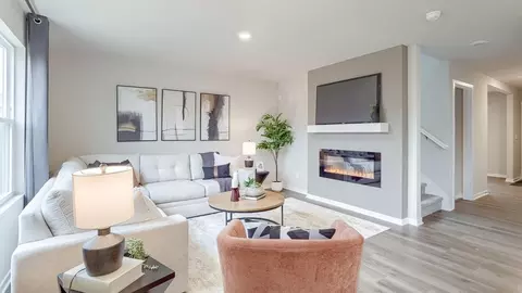 Living - 17613 Phoebe St, Bennington, NE 68007 photo 2 of 6
