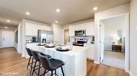 Kitchen - 17613 Phoebe St, Bennington, NE 68007 photo 5 of 6