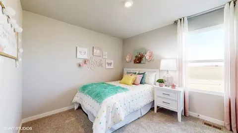 Bedroom - 17613 Phoebe St, Bennington, NE 68007 photo 11 of 13
