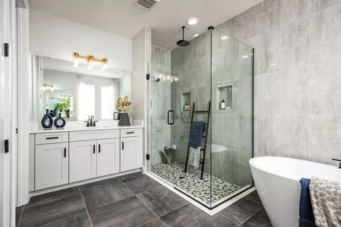 Bath - 3132 Solace Way, Orlando, FL 32820 photo 3 of 3