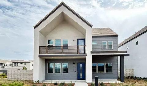 27333 Creekwood Ln, Valencia, CA 91381