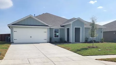 501 White Willow Dr, Josephine, TX 75173