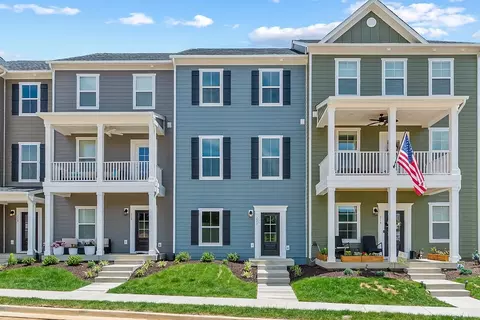296 Colony Ave, Daleville, VA 24083