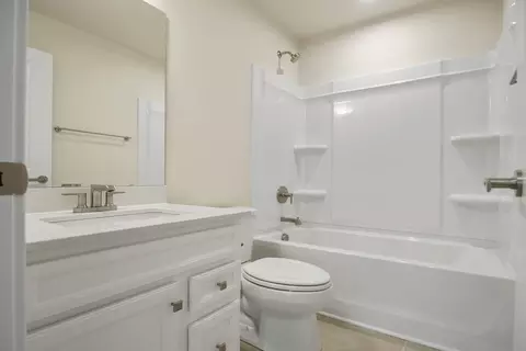 Bath - 224 Jango Cir, Greer, SC 29651 photo 1 of 2