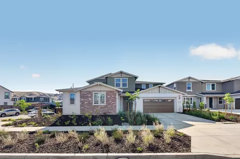 533 Royal National Rd, Vacaville, CA 95687
