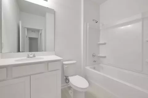 Bath - 382 Barbosa Trl, Saint Augustine, FL 32095 photo 2 of 7