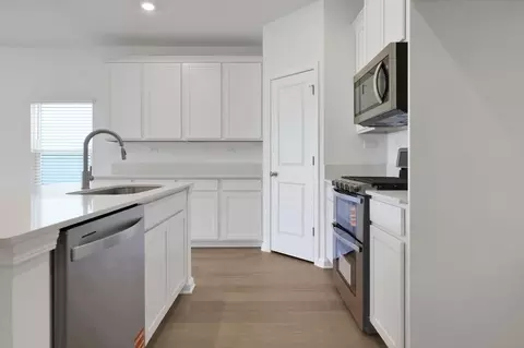 Kitchen - 382 Barbosa Trl, Saint Augustine, FL 32095 photo 2 of 5