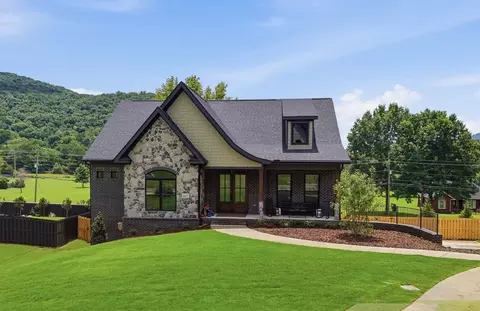 201 Mb Ayers Way, New Market, AL 35761
