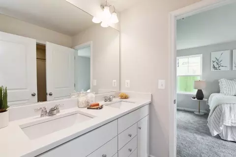 Bath - 9894 Obin Ln, Waldorf, MD 20601 photo 2 of 8