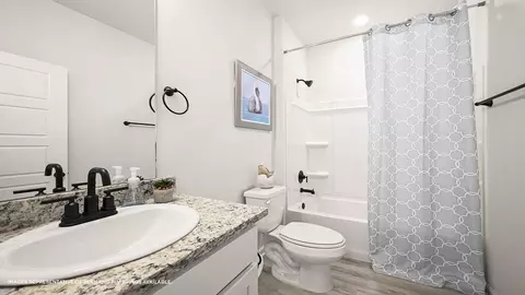 Bath - 960 Ryan Ave, Baker, LA 70714 photo 3 of 3