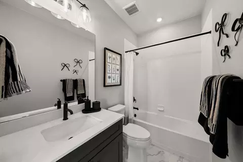 Bath - 16845 Mighty Eagle Ave, Parker, CO 80134 photo 6 of 7