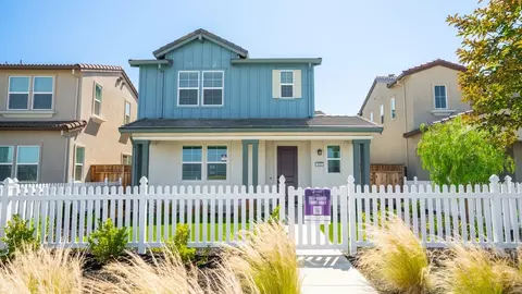639 E Diaz Ln, Mountain House, CA 95391