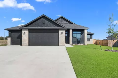 307 Boots Ct, Lorena, TX 76655