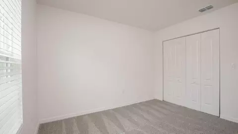 Bedroom - 2214 Elegant Mnr Cir, Edgewater, FL 32141 photo 6 of 9