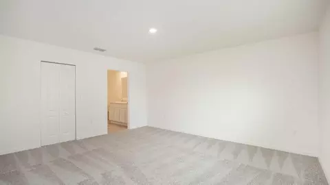 Bedroom - 2214 Elegant Mnr Cir, Edgewater, FL 32141 photo 5 of 9