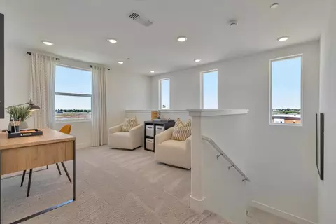 Entry Way - 1299 Leonhardt Loop, Lincoln, CA 95648 photo 1 of 2