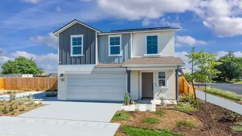 Exterior - 1702 Carson Way, Hanford, CA 93230 photo 3 of 6