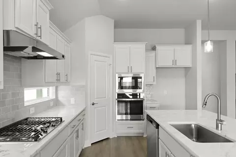 Kitchen - 6512 Farndon Dr, Celina, TX 75009 photo 2 of 3