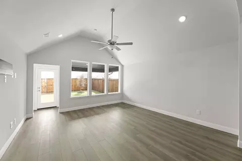 Living - 6512 Farndon Dr, Celina, TX 75009 photo 3 of 4