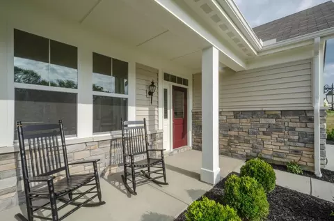 Exterior - 3801 Circollo Dr, Covington, KY 41017 photo 2 of 21