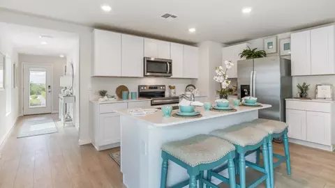 Kitchen - 12811 Seagrass Dr, Punta Gorda, FL 33955 photo 3 of 4