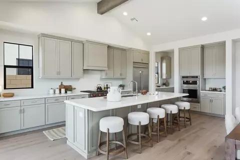 Kitchen - 1533 E Cherrywood Pl, Chandler, AZ 85249 photo 4 of 8