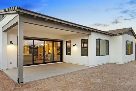 Exterior - 1533 E Cherrywood Pl, Chandler, AZ 85249 photo 2 of 10