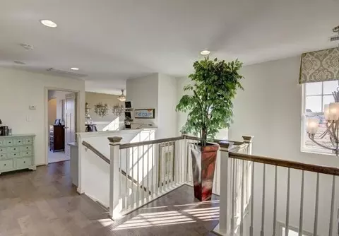 Entry Way - 1272 Kegman Rd, Chesapeake, VA 23322 photo 3 of 9