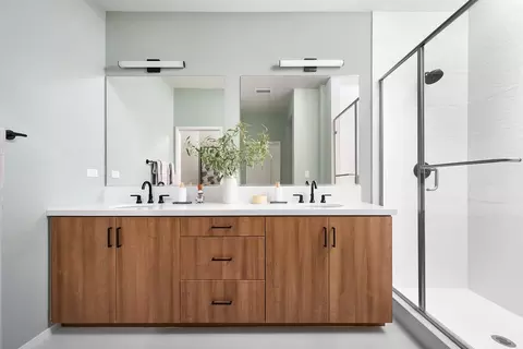 Bath - 3554 E Refuge Paseo, Ontario, CA 91761 photo 1 of 1