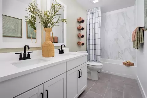 Bath - 1339 Eiffel Dr, Arboga, CA 95961 photo 4 of 4