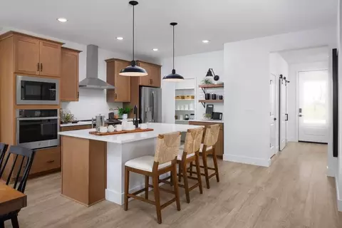 Kitchen - 1339 Eiffel Dr, Arboga, CA 95961 photo 2 of 5