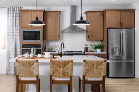 Kitchen - 1339 Eiffel Dr, Arboga, CA 95961 photo 4 of 5