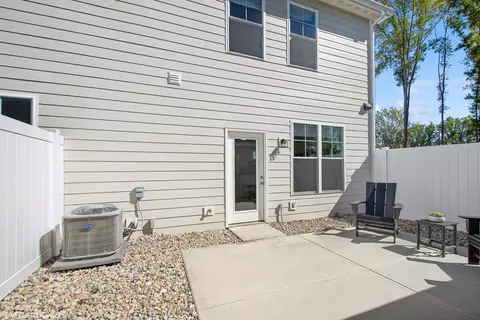 Exterior - 499 E 131st Pl, Crown Point, IN 46307 photo 2 of 18