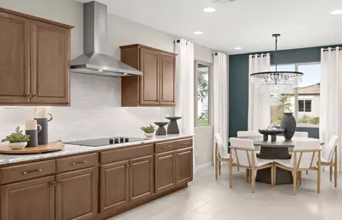 Kitchen - 2441 W Nighthawk Way, Phoenix, AZ 85045 photo 4 of 4