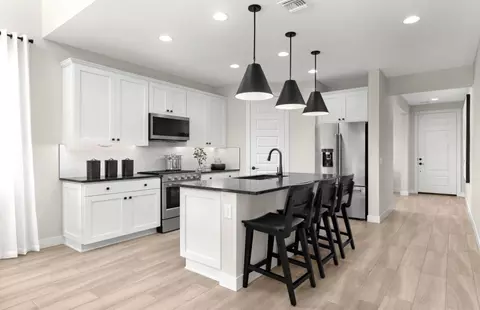 Kitchen - 2441 W Nighthawk Way, Phoenix, AZ 85045 photo 3 of 3