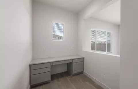 Entry Way - 2441 W Nighthawk Way, Phoenix, AZ 85045 photo 2 of 4