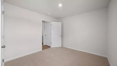 Bedroom - 104 Linden Dr, Thomasville, NC 27360 photo 2 of 13