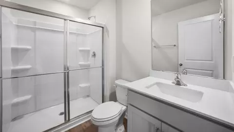 Bath - 104 Linden Dr, Thomasville, NC 27360 photo 1 of 8