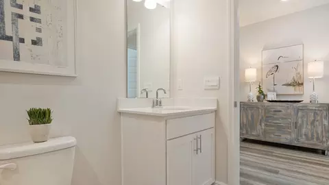 Bath - 5739 Dearing St, Crestview, FL 32539 photo 7 of 7