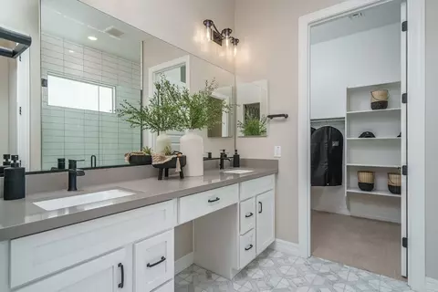 Bath - 20938 W San Miguel Ave, Buckeye, AZ 85396 photo 9 of 11