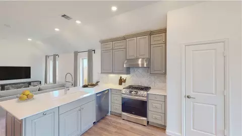 Kitchen - 810 Prunella Ln, Huffman, TX 77336 photo 3 of 5