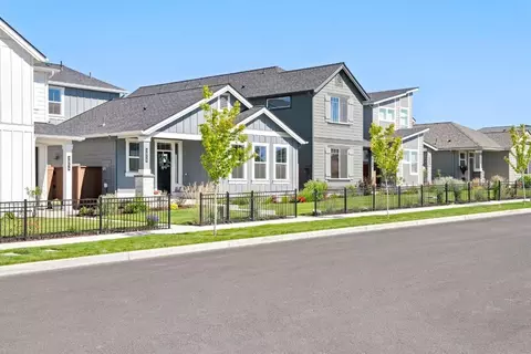 Exterior - 3120 NE Boulder Crk, Bend, OR 97701 photo 9 of 12