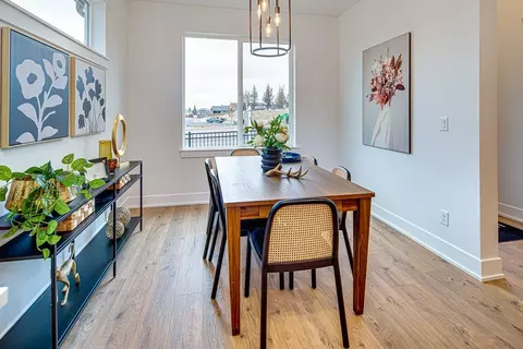 Dining - 3120 NE Boulder Crk, Bend, OR 97701 photo 1 of 2