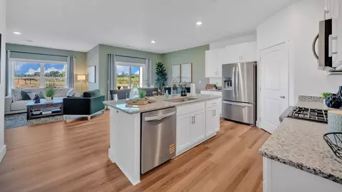 Kitchen - 7410 Irwin Oaks Rd, Corryton, TN 37721 photo 2 of 4