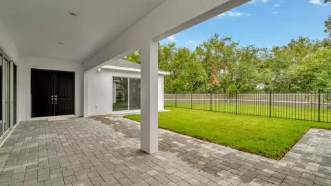 Exterior - 8308 Golden Beach Ct, Parrish, FL 34219 photo 5 of 23